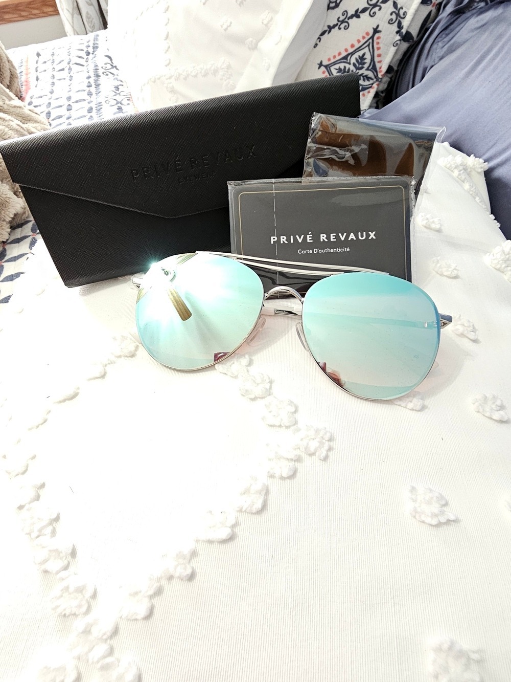 Privé Revaux Women’s Aviator Sunglasses Blue Mirrored Lenses + Case - Picture 10 of 11